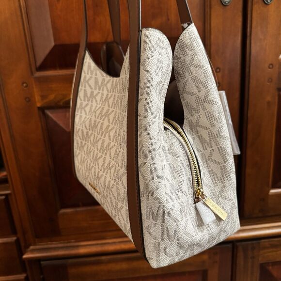 NWT Michael Kors Rosemary Large Signature Logo Shoulder Bag Vanilla/Luggage - Picture 10 of 15